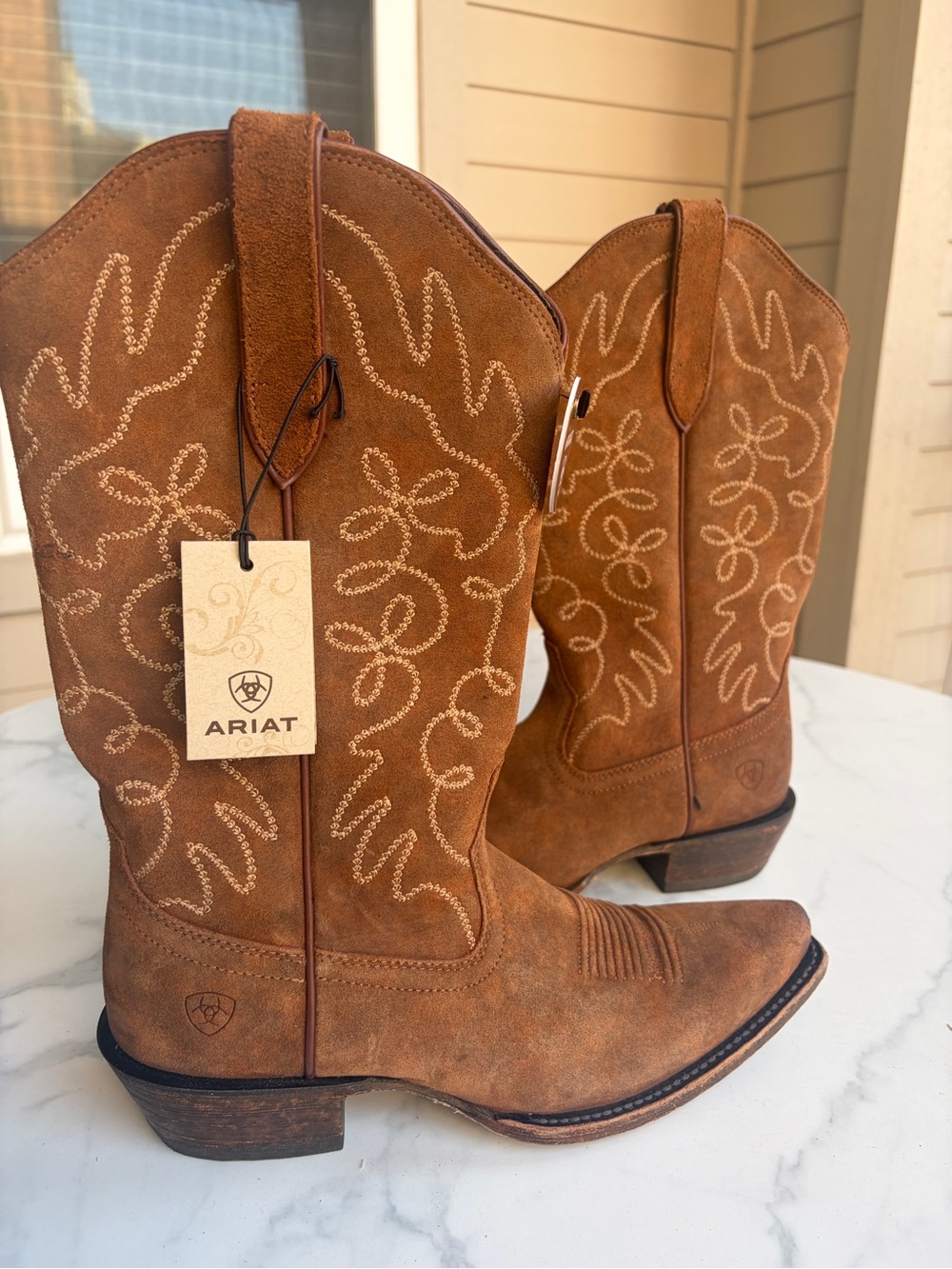 Ariat Jukebox Dark Ginger Suede Women’s Boots Size 8.5 US /6 UK / 39 EUR Medium